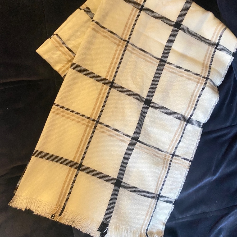Plaid GAP Scarf